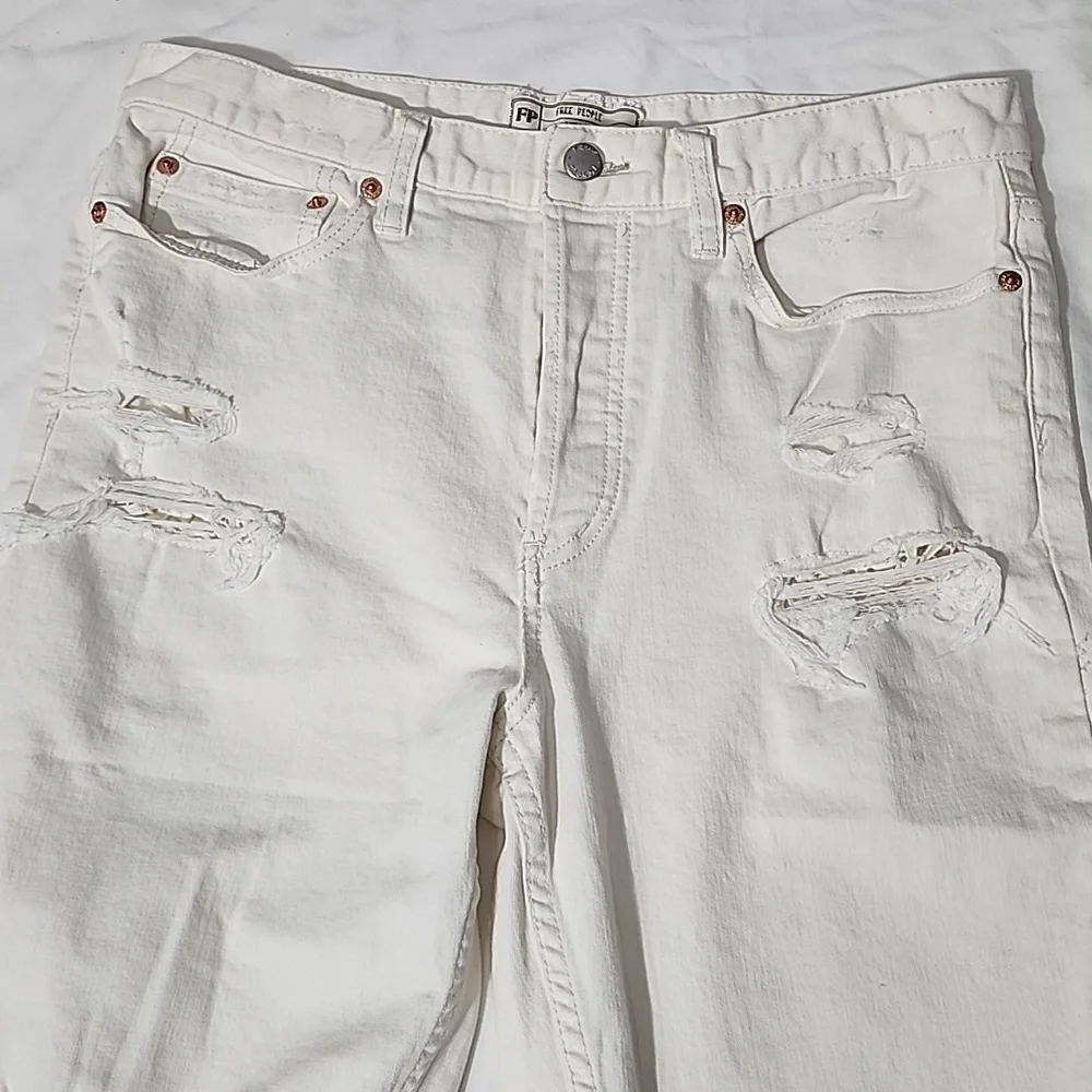 Free People Size Womens Sz 30 Knees Skinny White Jeans 61855-16515125 DISTRESSED